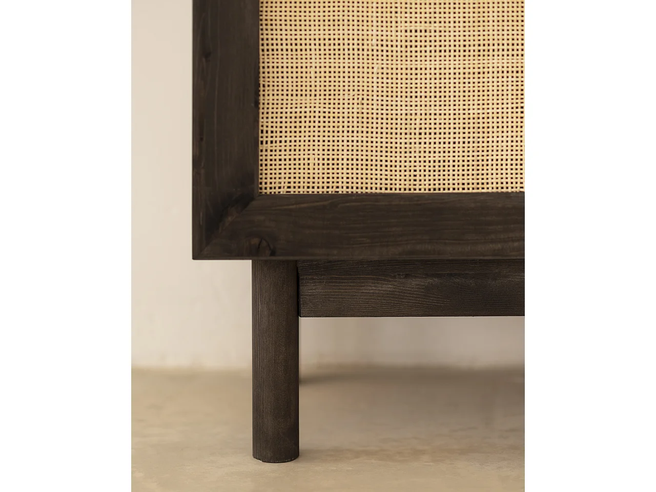 Armoire en bois de sapin et tressage de rotin noir 180x80cm - FRIDA - DECOWOOD