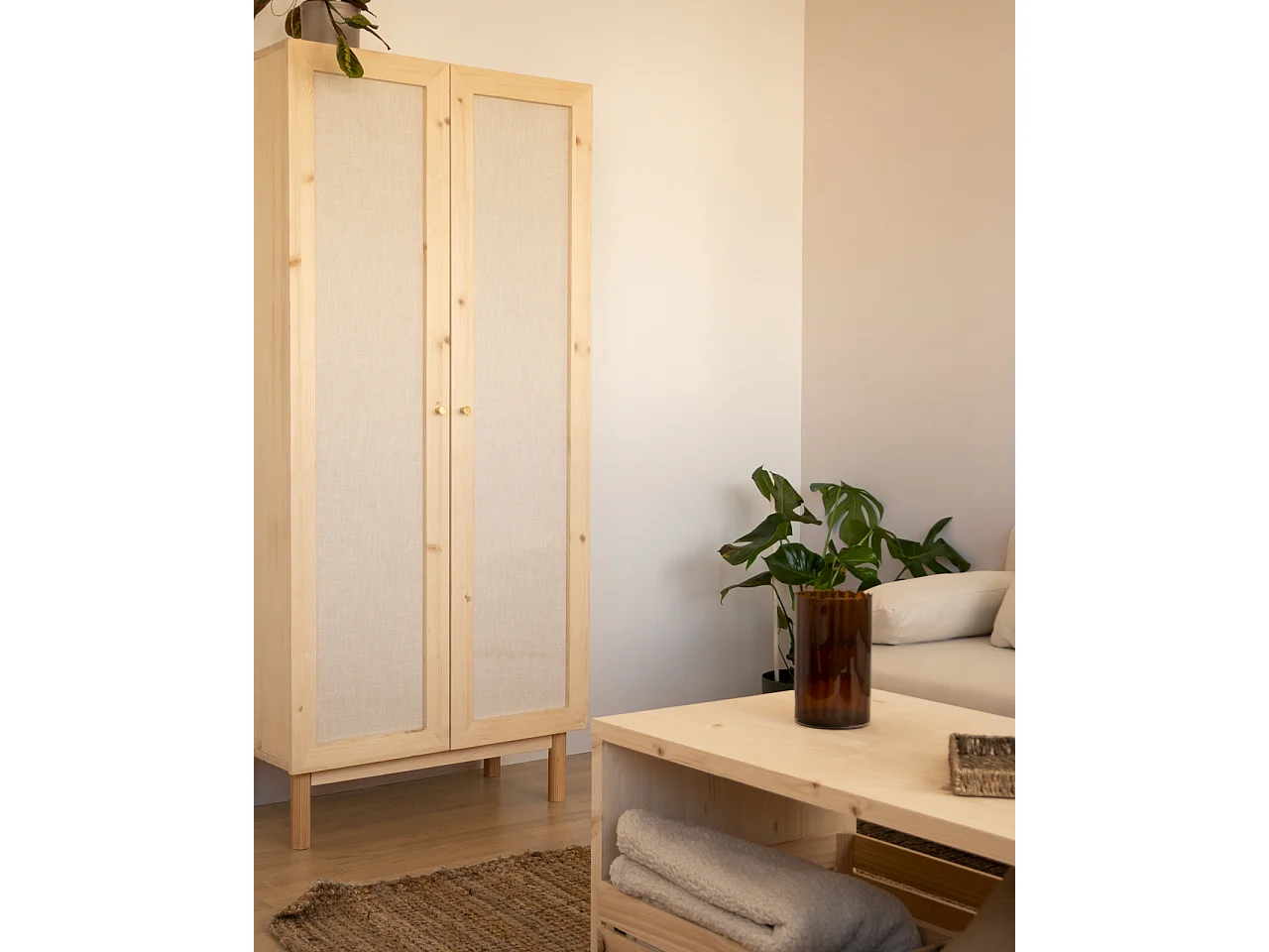 Armoire en bois de sapin et toile de lin naturel 180x80cm - LINEN - DECOWOOD
