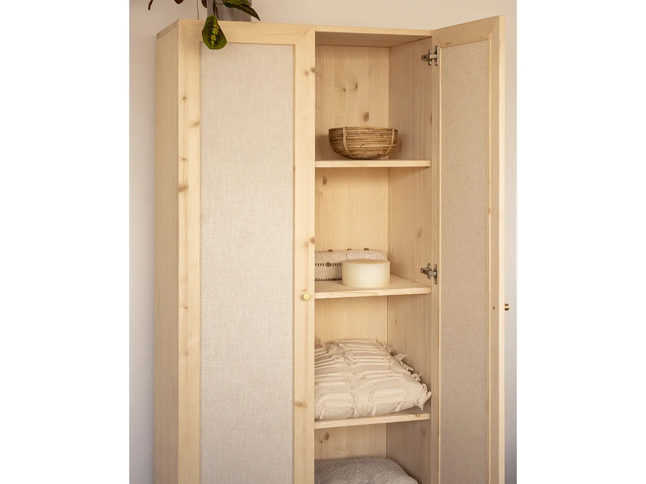 Armoire en bois de sapin et toile de lin naturel 180x80cm - LINEN - DECOWOOD