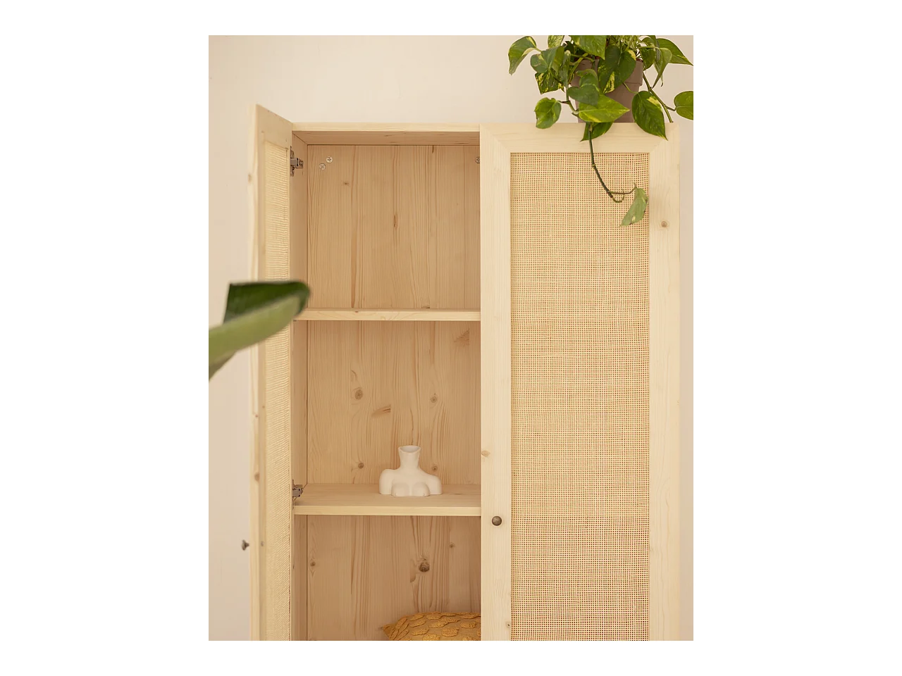 Armoire en bois de sapin et tressage de rotin 180x80cm - FRIDA - DECOWOOD