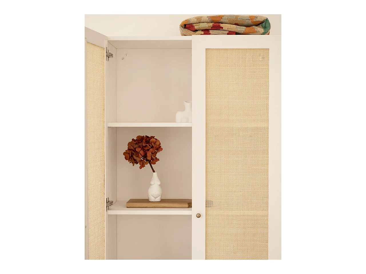 Armoire en bois de sapin et tressage de rotin blanc 180x80cm - FRIDA - DECOWOOD