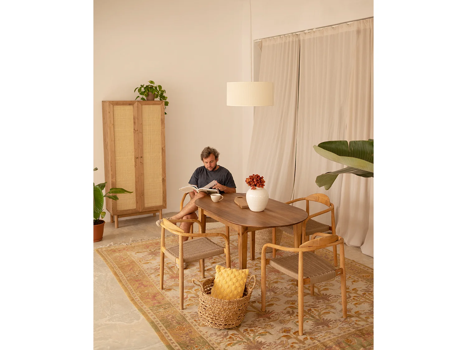 Armoire en bois de sapin et tressage de rotin naturel 180x80x40cm - FRIDA - DECOWOOD