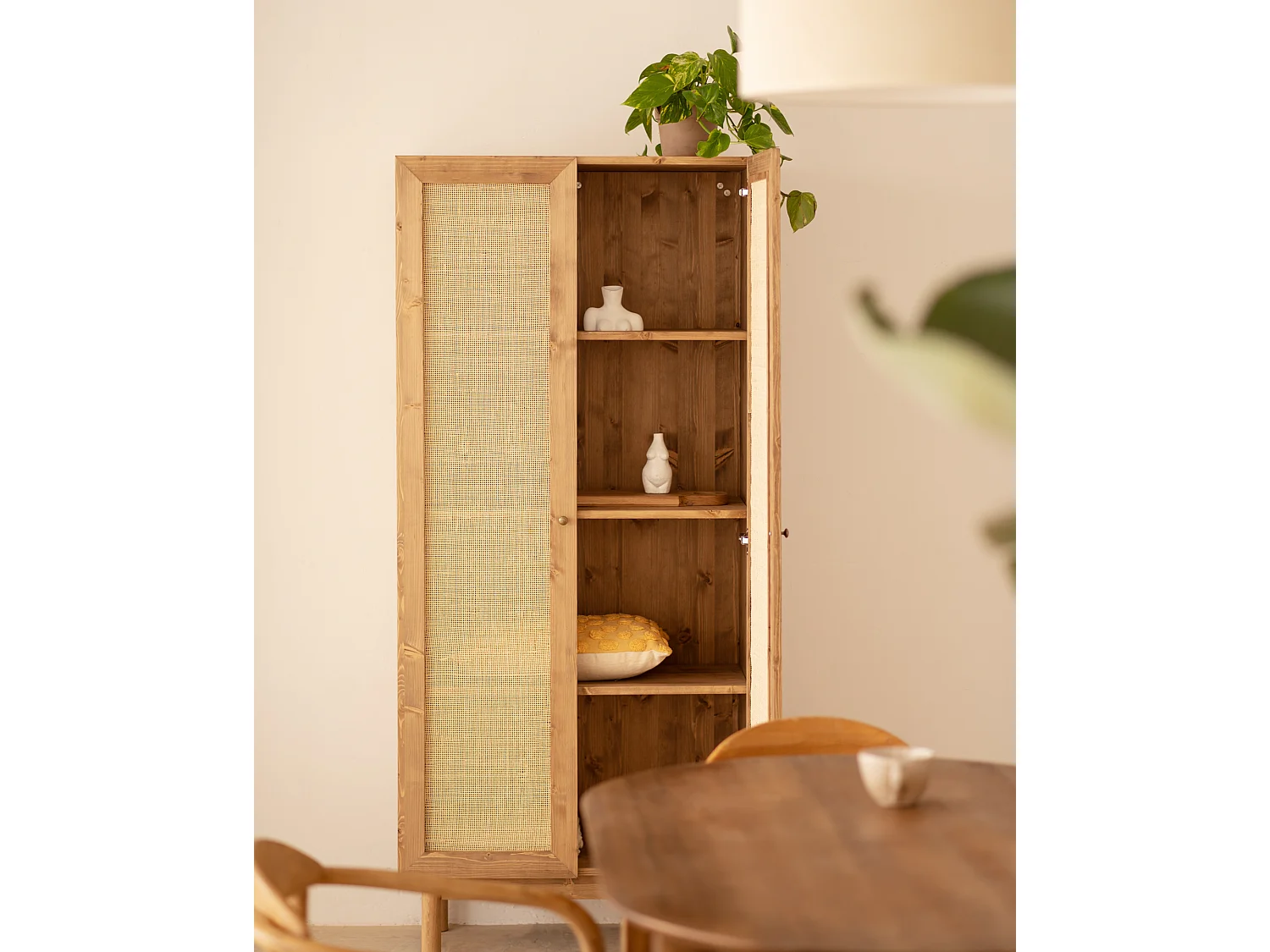 Armoire en bois de sapin et tressage de rotin naturel 180x80x40cm - FRIDA - DECOWOOD