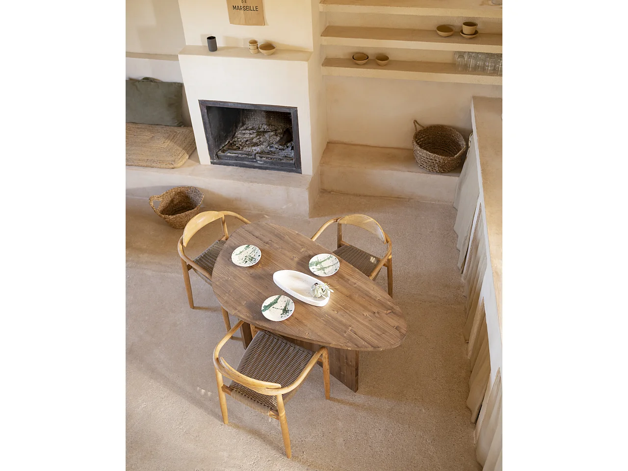 Table à manger en bois de sapin vieilli 142,9x75cm - MUR - DECOWOOD