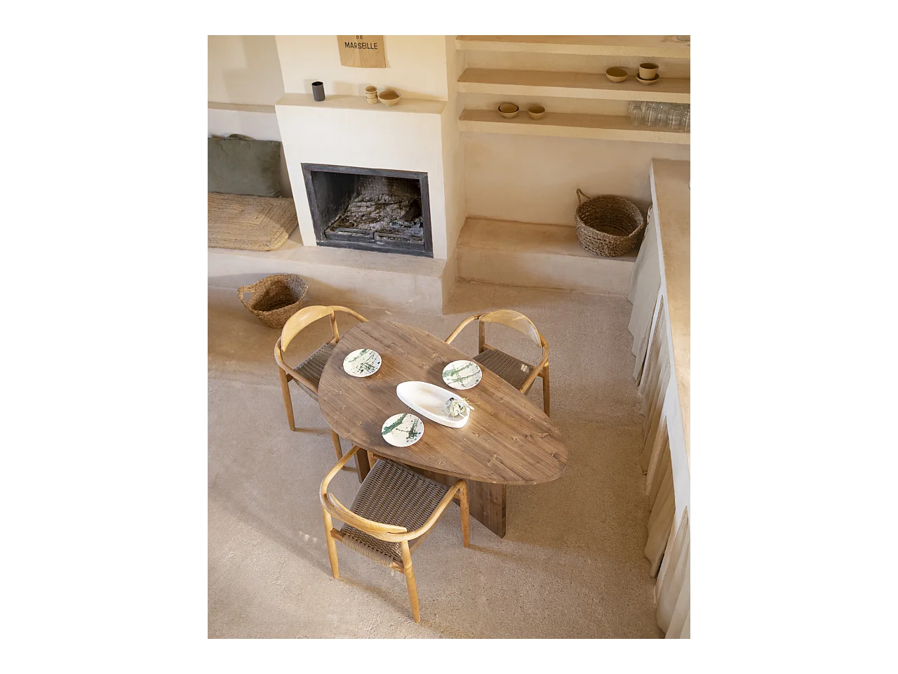 Table à manger en bois de sapin vieilli 142,9x75cm - MUR - DECOWOOD