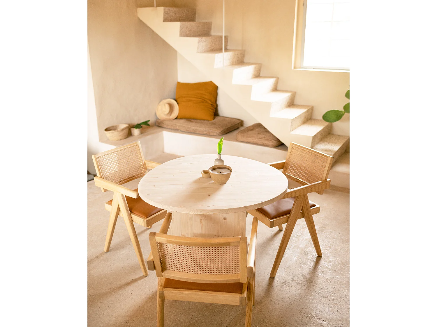 Mesa de comedor de forma orgánica de madera de abeto maciza Decowood en tono natural de 100x75cm - MUR - DECOWOOD