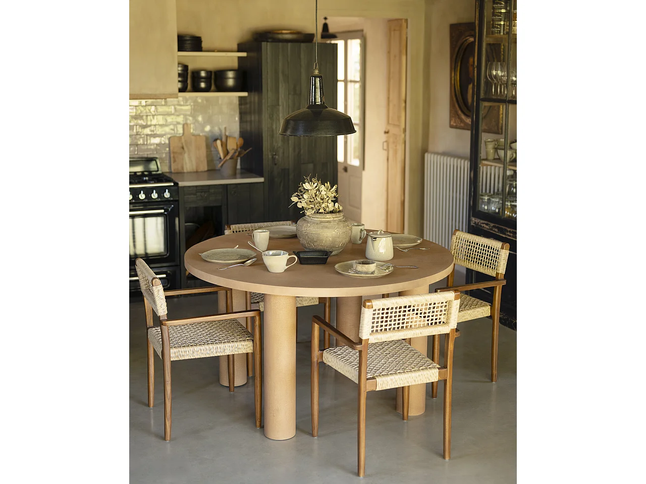 Mesa de comedor redonda de microcemento en tono terracota DECOWOOD de Ø160x75cm - LUCÍA - DECOWOOD