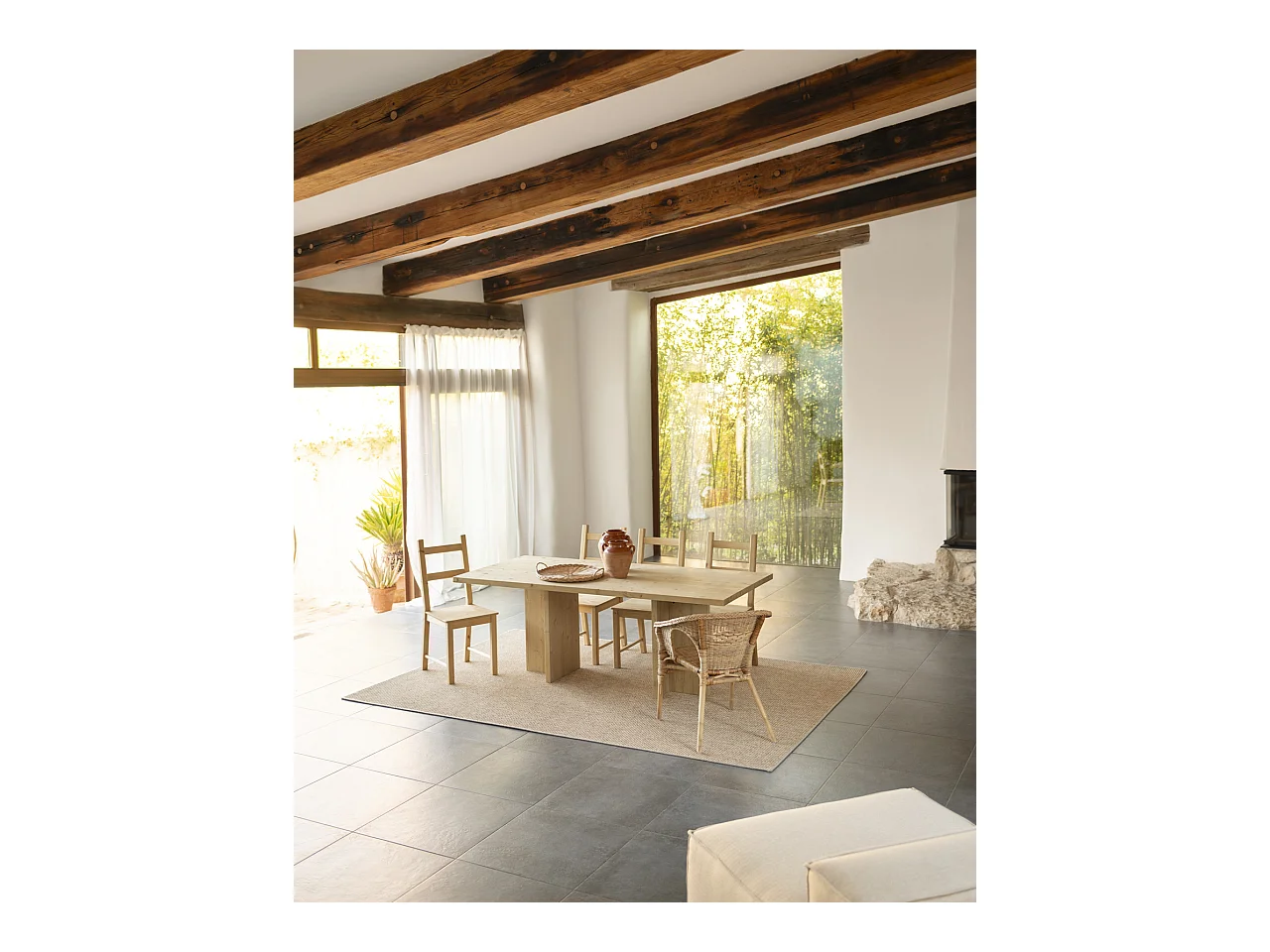 Table à manger en bois massif ton marron de 180x75cm - TENA - DECOWOOD
