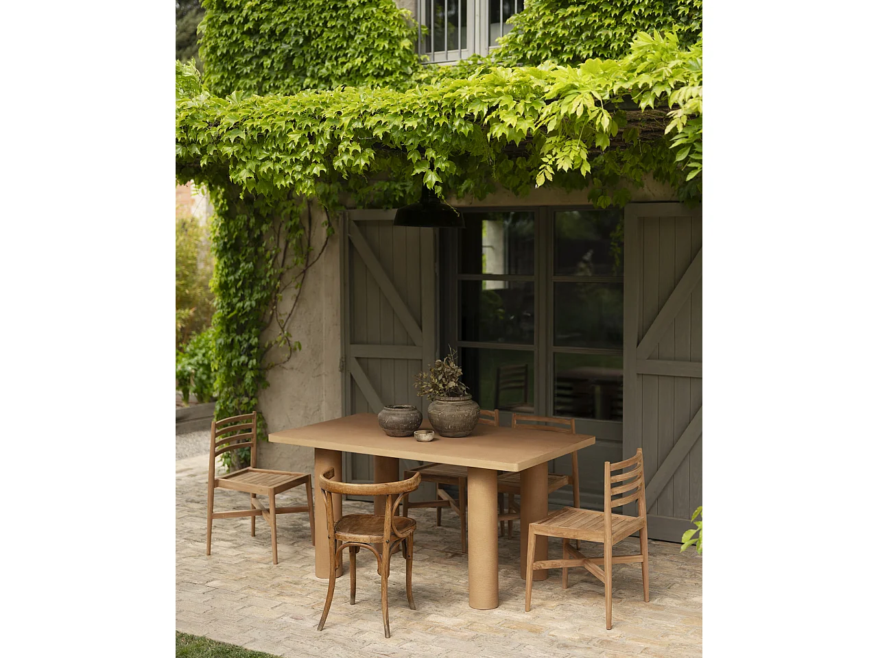 Mesa de comedor rectangular de microcemento en tono terracota DECOWOOD de 180x75cm - LUCÍA - DECOWOOD