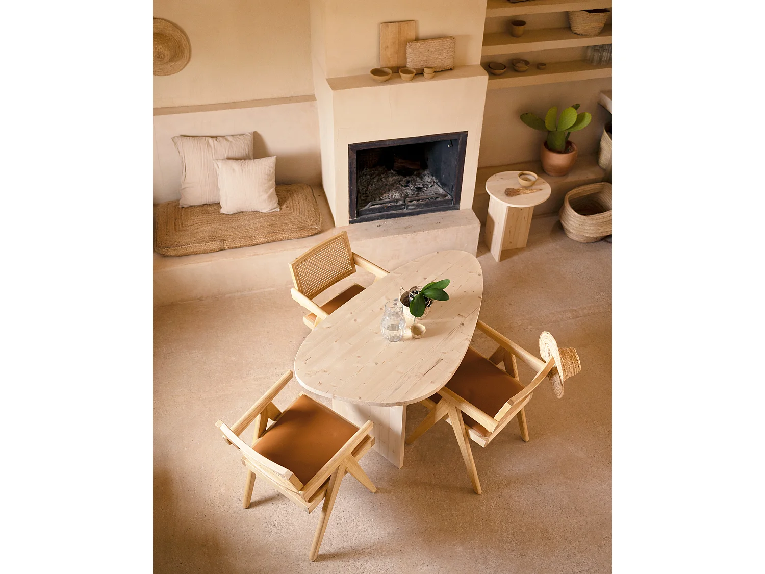 Table à manger en bois de sapin naturelle 142,9x75cm - MUR - DECOWOOD