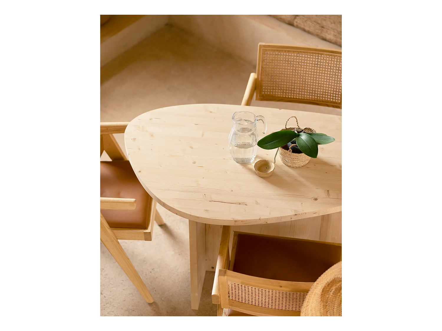 Table à manger en bois de sapin naturelle 142,9x75cm - MUR - DECOWOOD