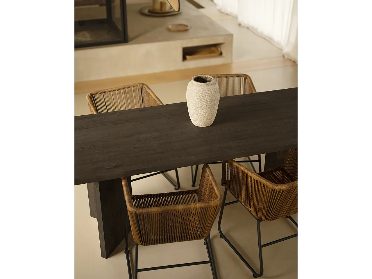 Mesa de comedor de madera maciza de abeto rectangular Decowood en tono negro de 180x75cm en tono negro - KYOTO - DECOWOOD
