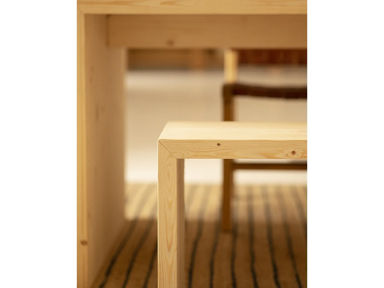 Ensemble table à manger et banc en bois de sapin naturel 160x75cm - TELVA - DECOWOOD