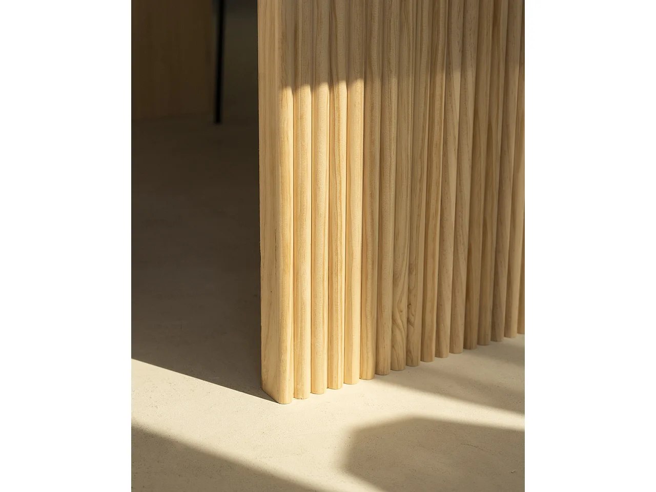 Table de salle à manger en bois marron 140x75cm - BALI - DECOWOOD