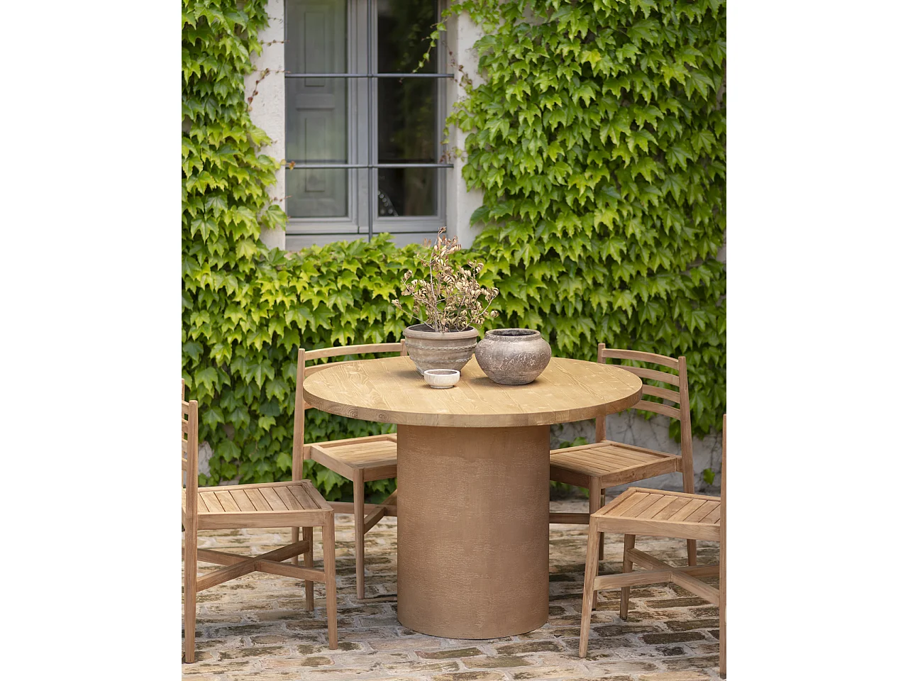 Tavolo da pranzo rotondo legno marrone e microcemento terracotta 120cm