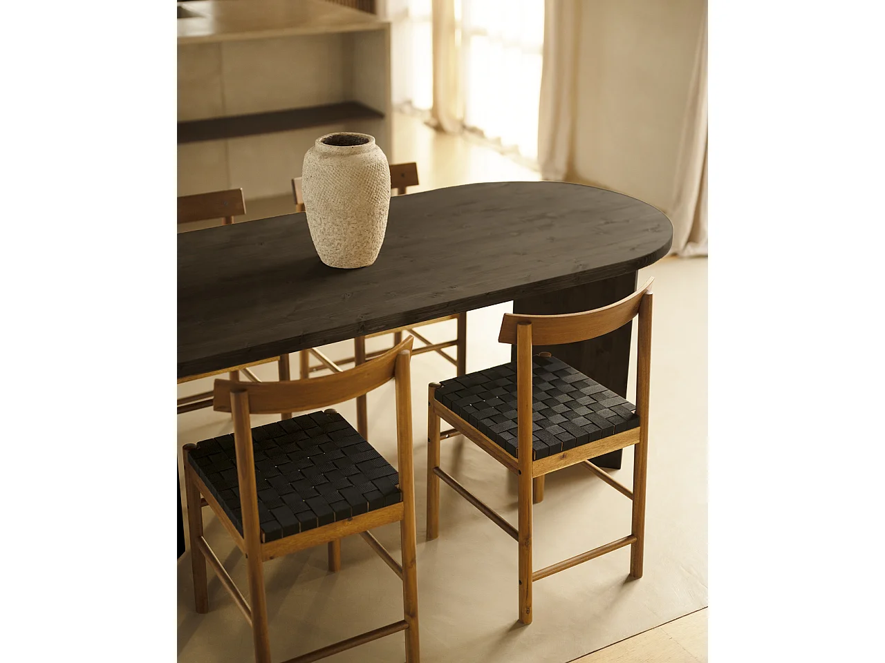 Table à manger en bois de sapin noir 200x75cm - OSAKA - DECOWOOD