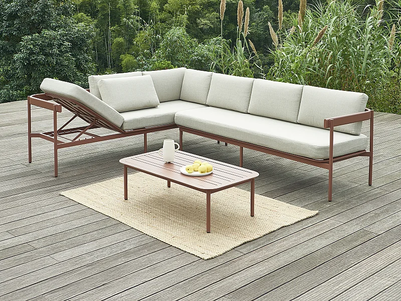 Salon de jardin modulable en aluminium : 1 canapé d'angle relevable + 1 table basse - Terracotta et coussins beige - LASTON de MYLIA