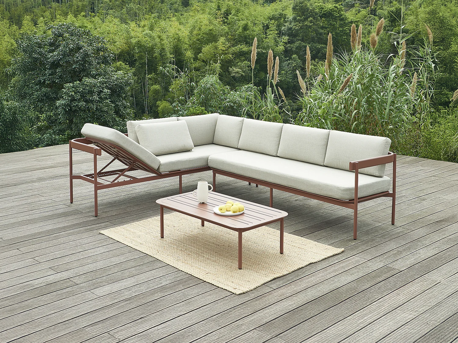 Salon de jardin modulable en aluminium : 1 canapé d'angle relevable + 1 table basse - Terracotta et coussins beige - LASTON de MYLIA
