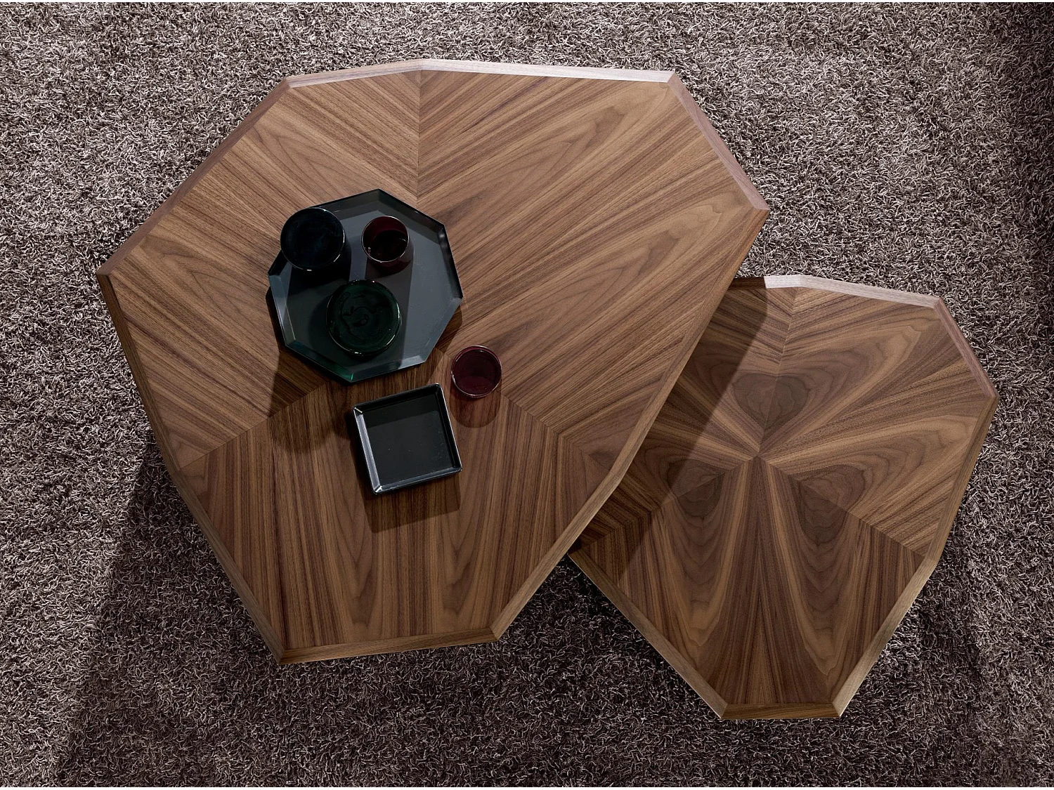 Table basse asymétrique en noyer et pvc noir 2136 ANGEL CERDA