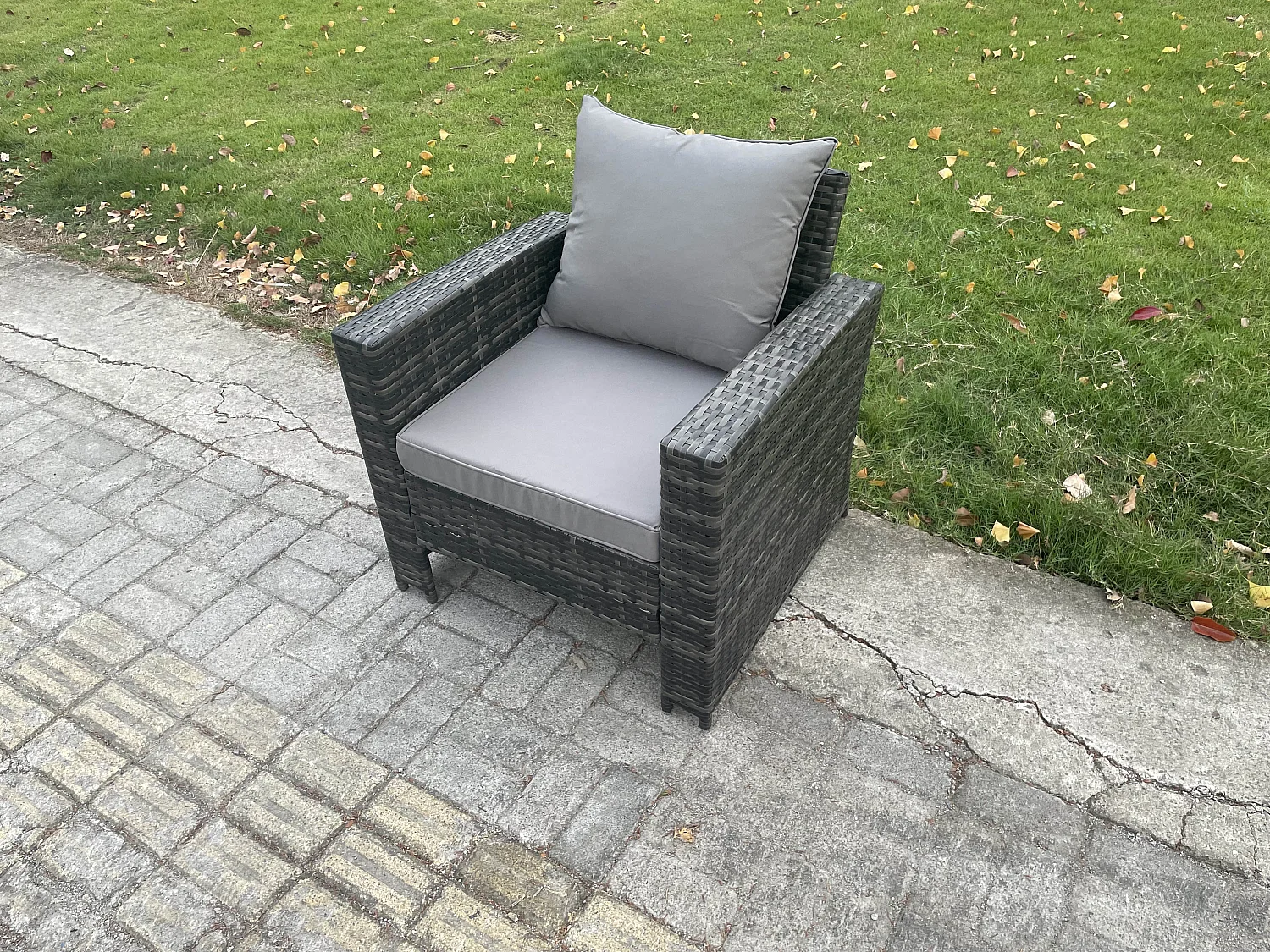 Fimous High Back Rattan Outdoor Garden Furniture Single Sofa Arm Chair Patio Furniture With Thick Seat And Back Cushion