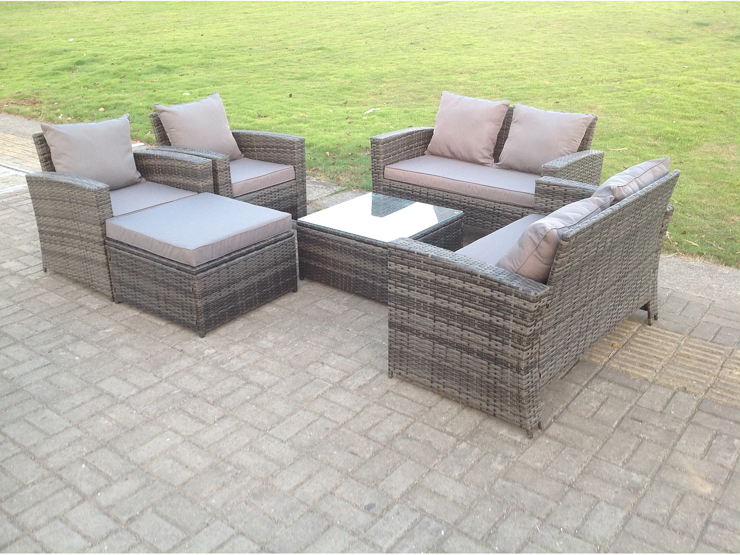 7-Sitzer Hoher Rücken Rattan Sofa Set Outdoor-Möbel mit Quadratisch Couchtisch Großer Fußhocker Sessel 2-Sitzer Liebes-Sofa Dunkelgrau Gemischt