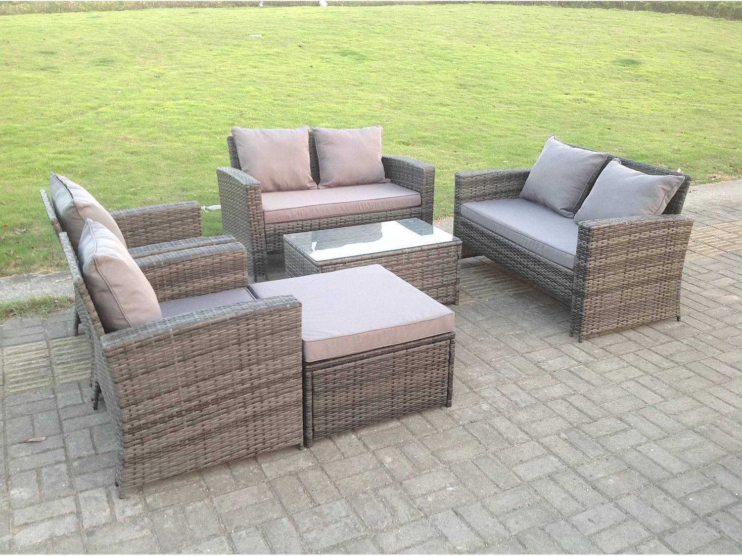 7-Sitzer Hoher Rücken Rattan Sofa Set Outdoor-Möbel mit Quadratisch Couchtisch Großer Fußhocker Sessel 2-Sitzer Liebes-Sofa Dunkelgrau Gemischt