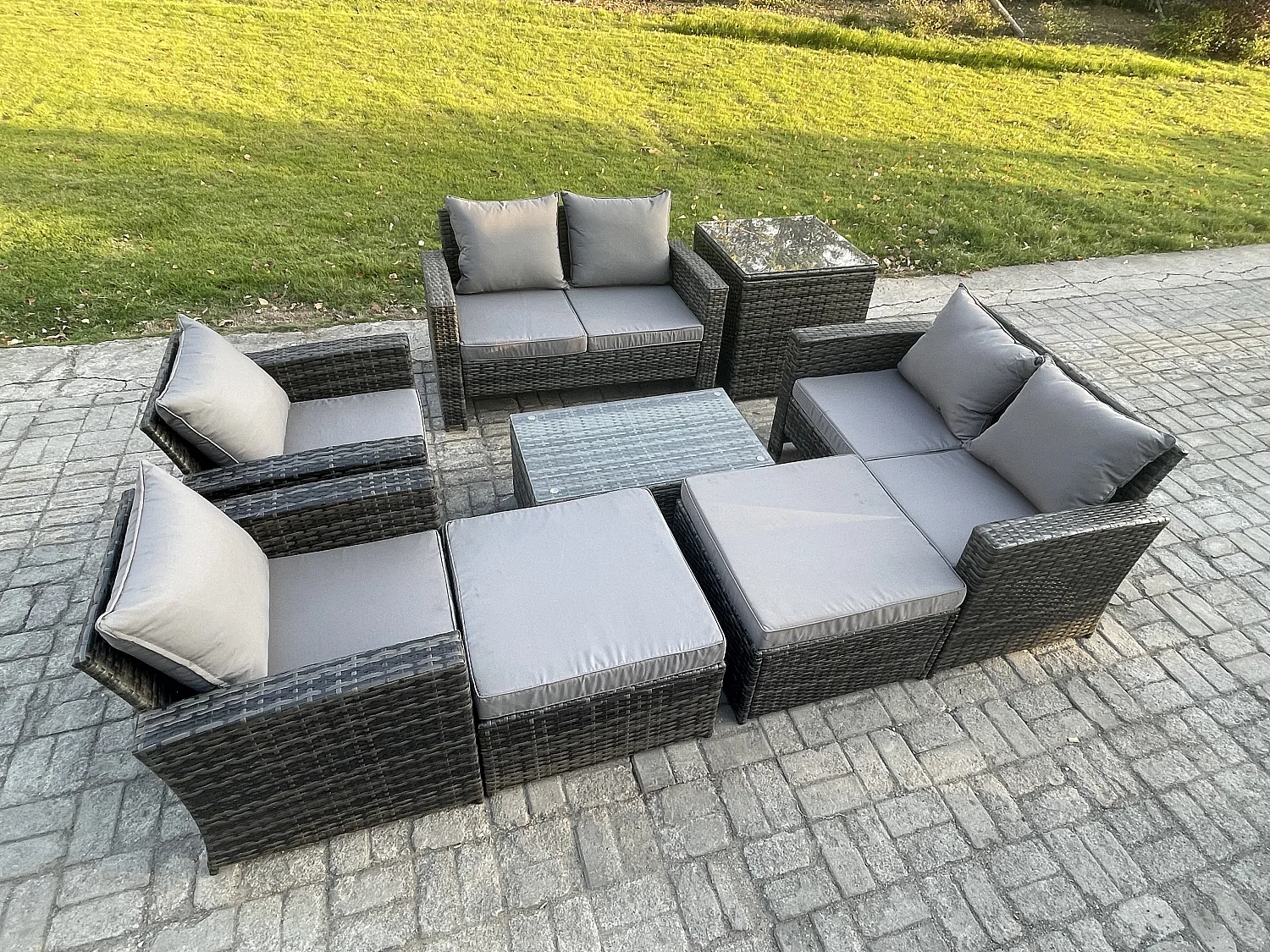 Gartenmöbel Set 8 Stücke Rattanmöbel für draußen Gartensofa Stuhl set mit Couchtisch 2 Großer Fußhocker Beistelltische Dunkelgrau Gemischt