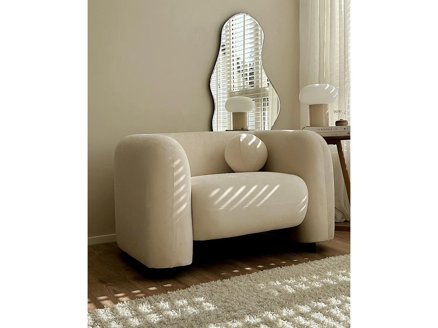 Poltrona LEIREN Veludo Branco creme