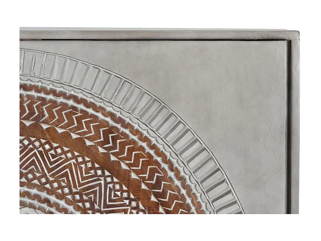 Buffet em metal cinza e marrom.