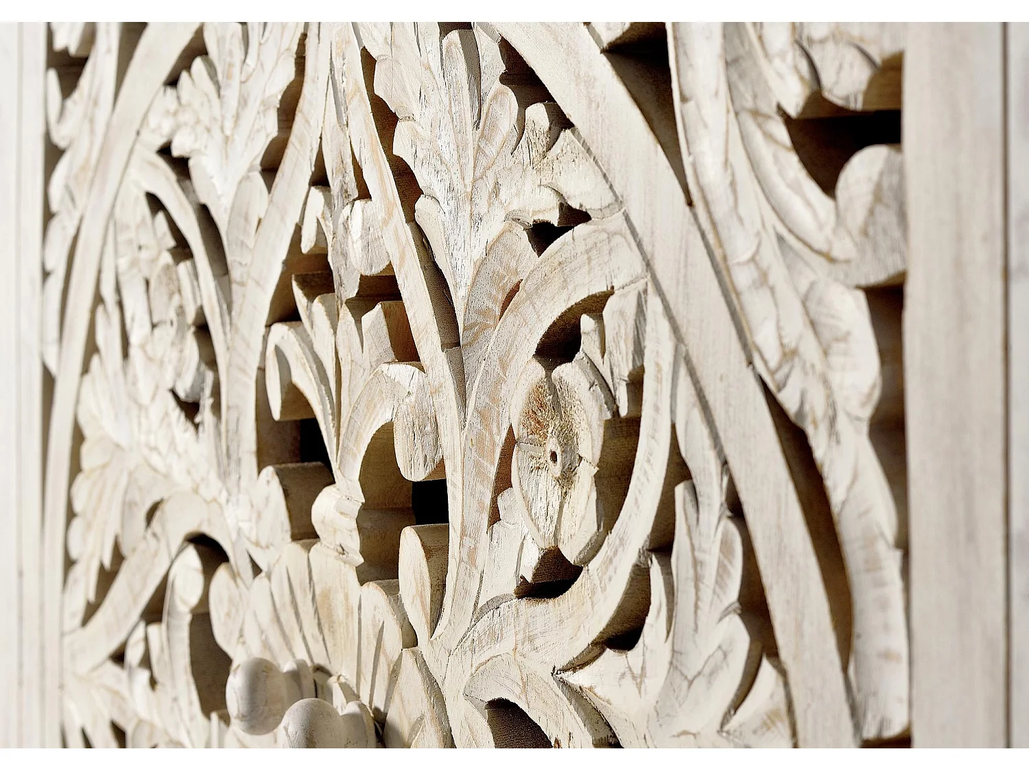 Armoire en bois de manguier 110 cm, style ethnique bohème sculpté - 160 x 110 x 40
