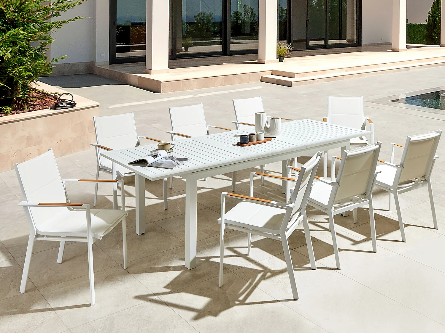 Table de salle à manger de jardin extensible SKALOMA 180/240 cm 90 cm Métal Blanc