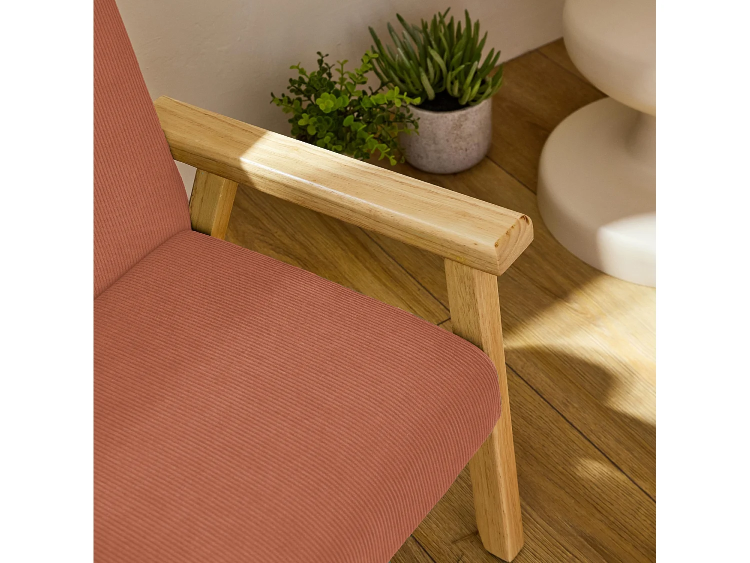 Fauteuil enfant en bois et velours côtelé terracotta. ISAK L 47 x P 43.5 x H 50cm