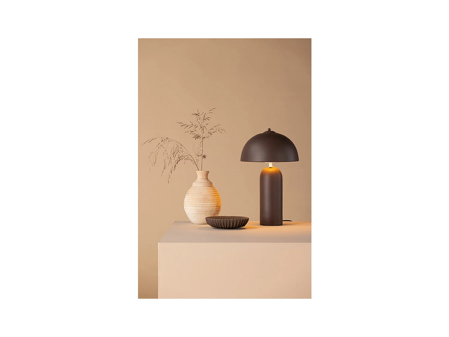 Corello verlichting tafellamp 28x28x45cm bruin.