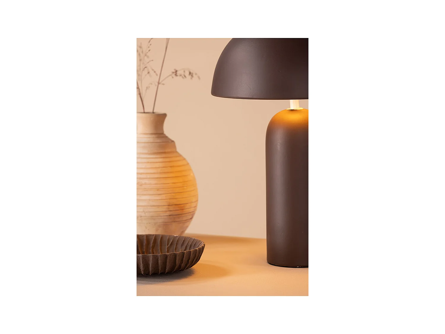 Corello verlichting tafellamp 28x28x45cm bruin.