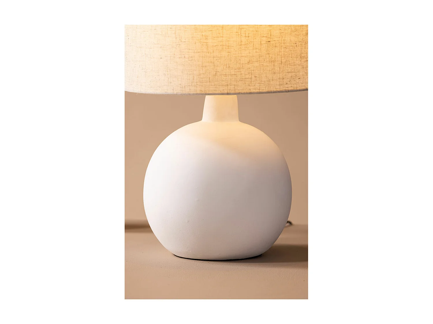 Torcello verlichting tafellamp 32x32x51cm beige.