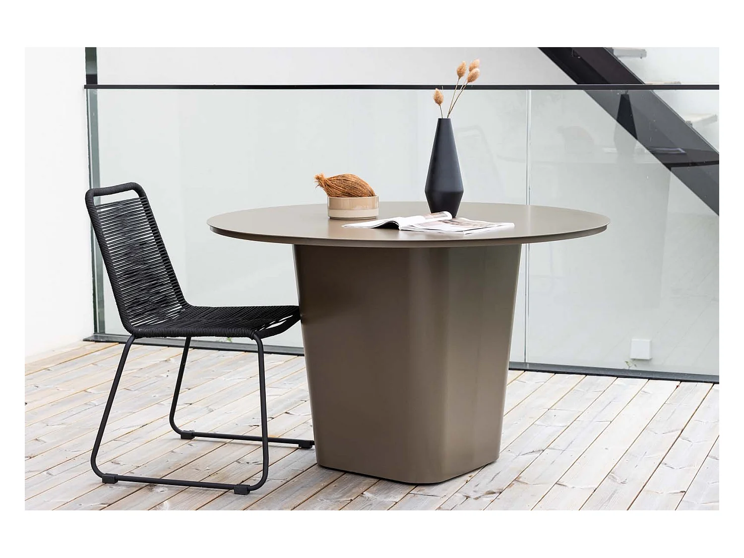 Santa Fe tuintafel Ø120 bruin.