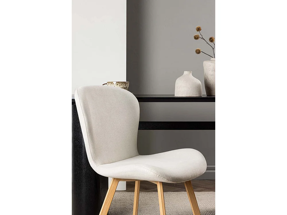 Lilja eetkamerstoel beige, eik decor.