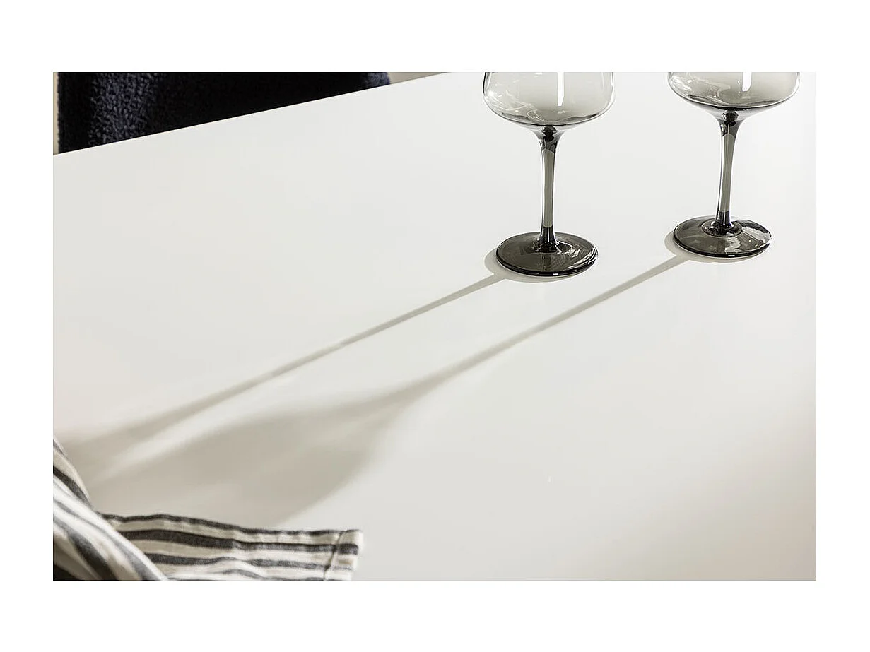 Silar eetkamertafel 90x180 cm wit.