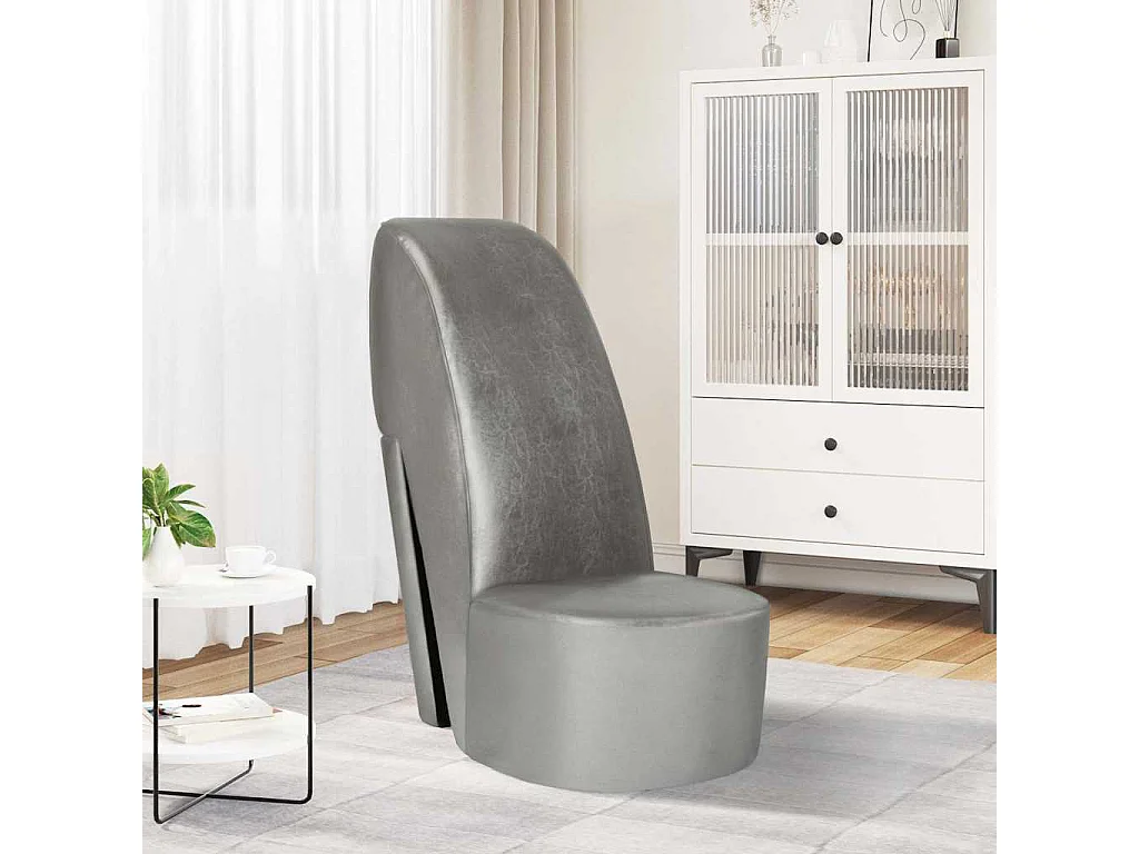 Chaise en forme de chaussure à talon haut argenté similicuir