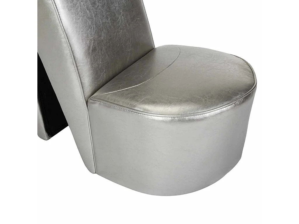 Chaise en forme de chaussure à talon haut argenté similicuir