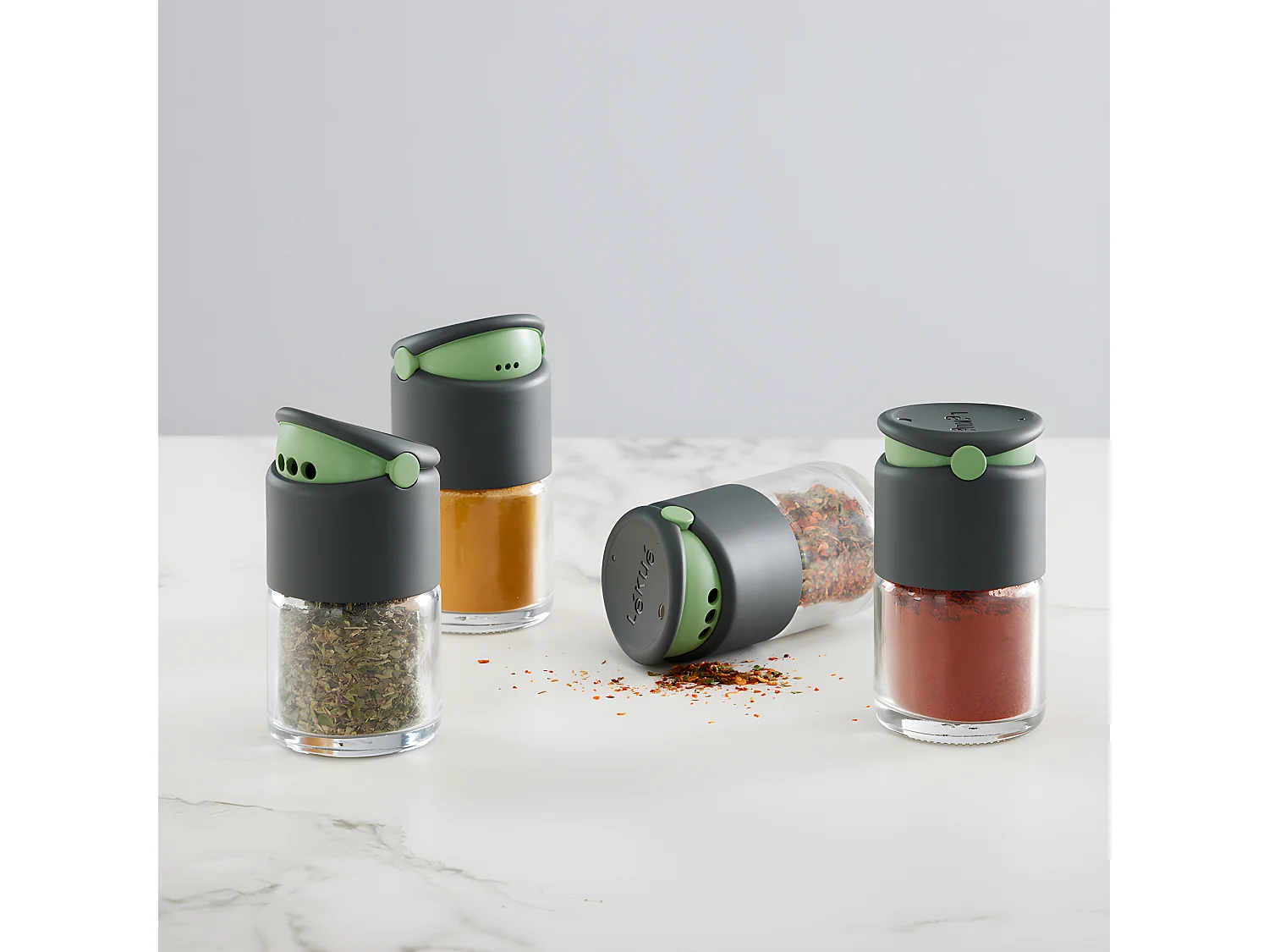 Lot de 4 pots à épices en verre