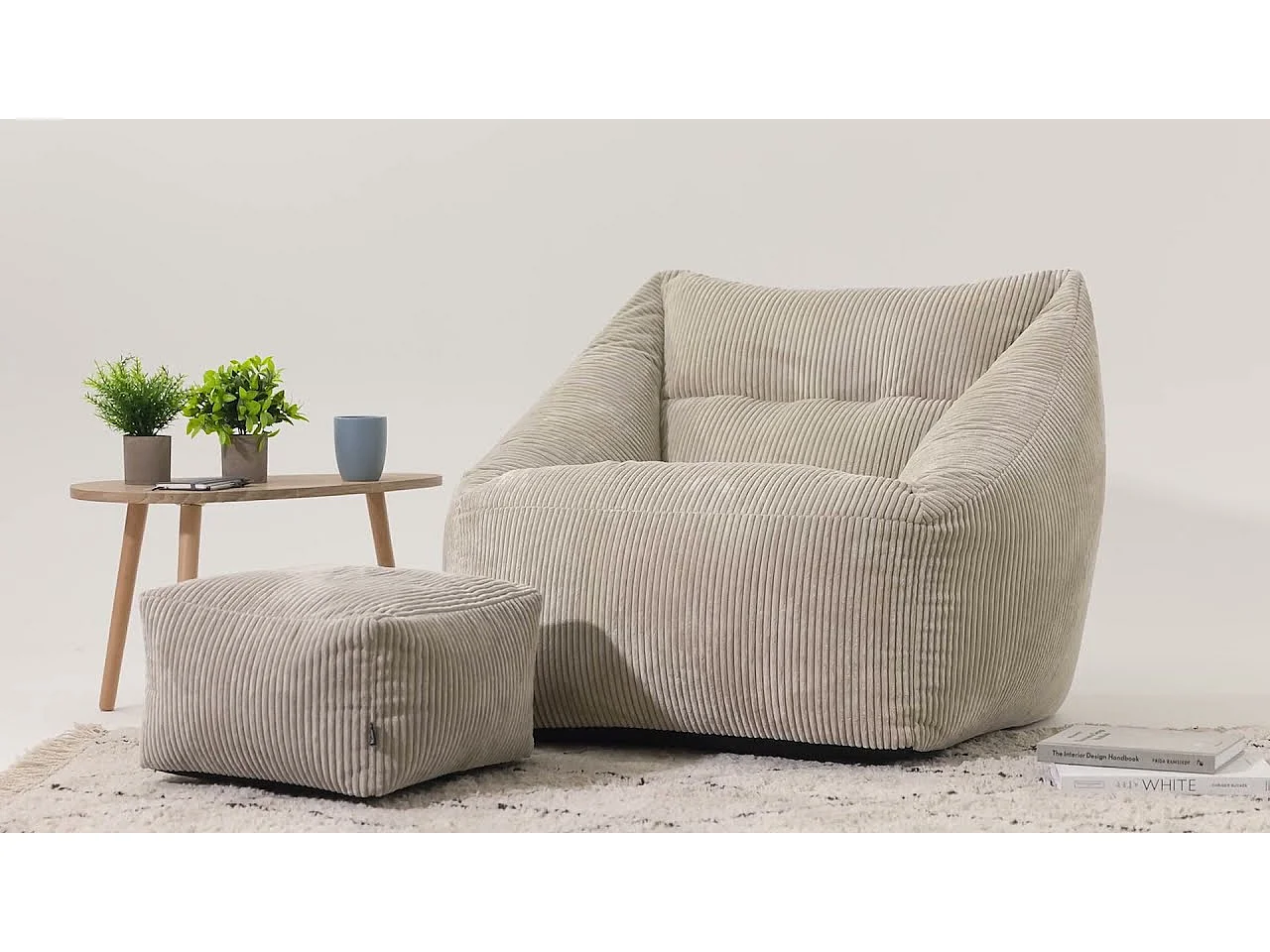 Pouf fauteuil velours côtelé beige - MORGAN