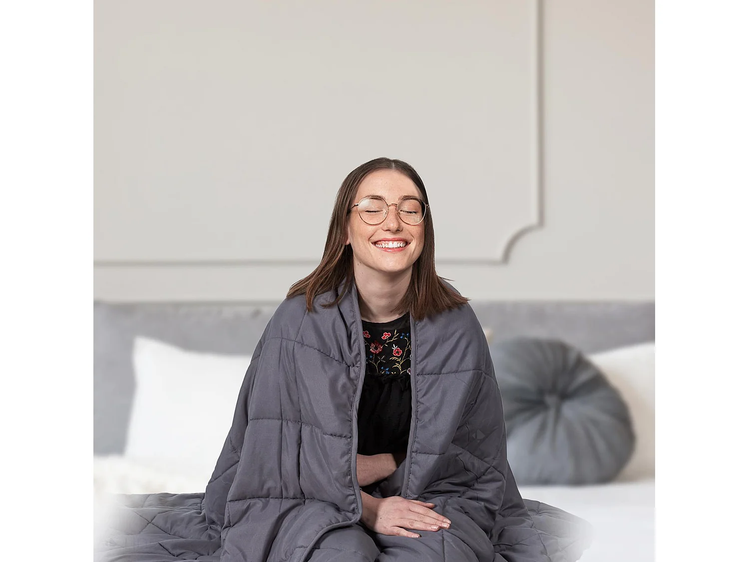 Couverture pondérée en polyester 7kg 150x200 cm LAVISH grise