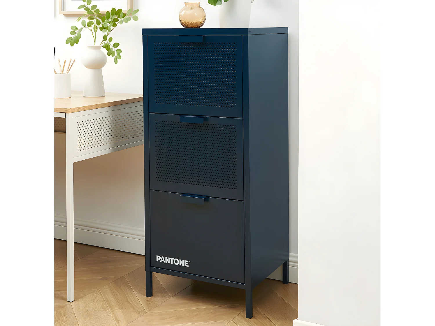 Nino - Petit meuble de rangement 3 tiroirs en métal PANTONE H105cm - Bleu nuit