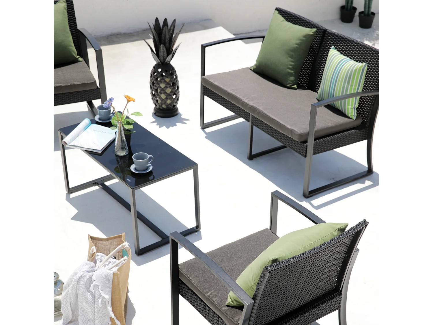Ensemble de meubles de jardin en poly rotin
