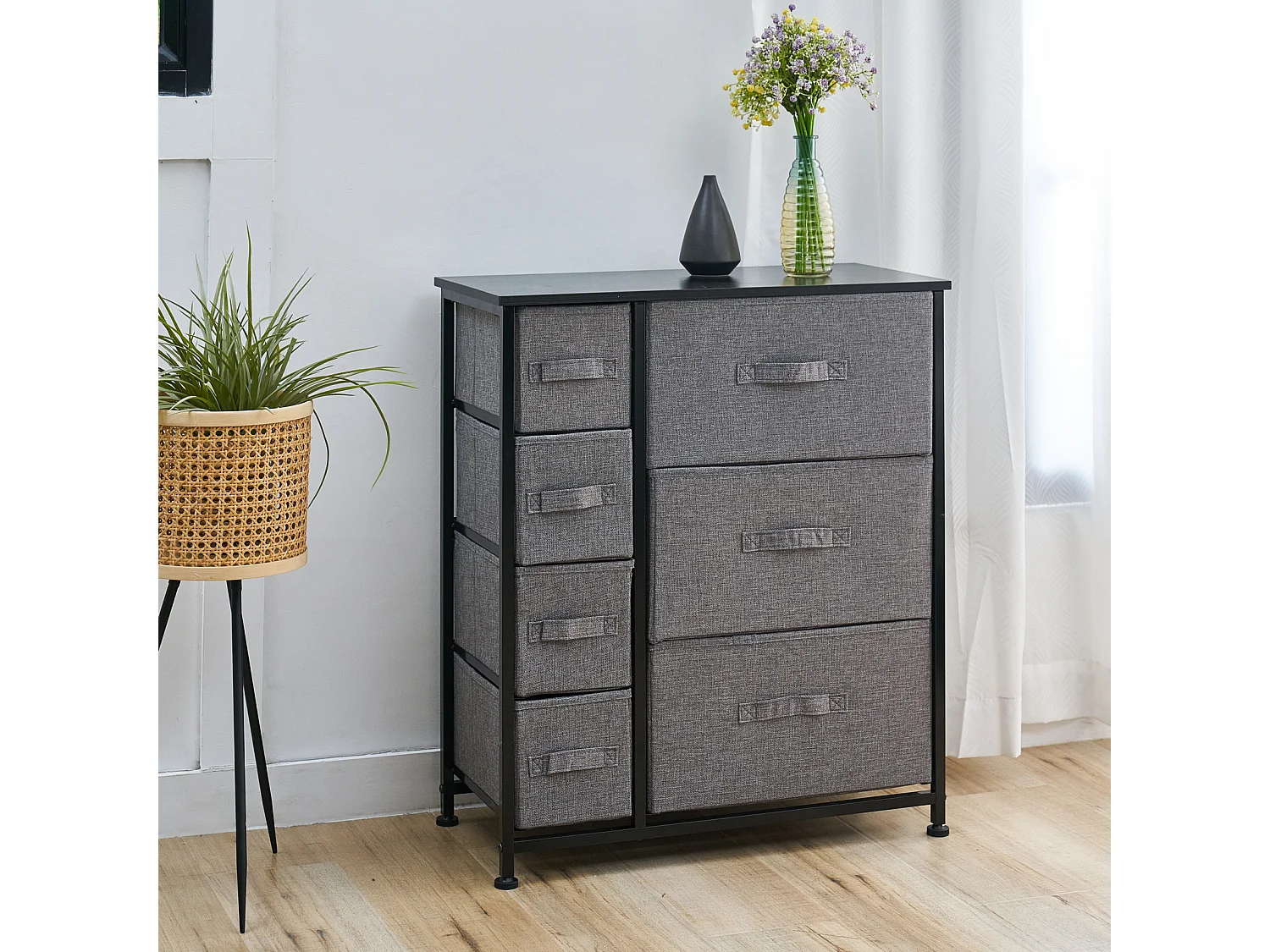 Étagère en métal avec tiroirs en tissu