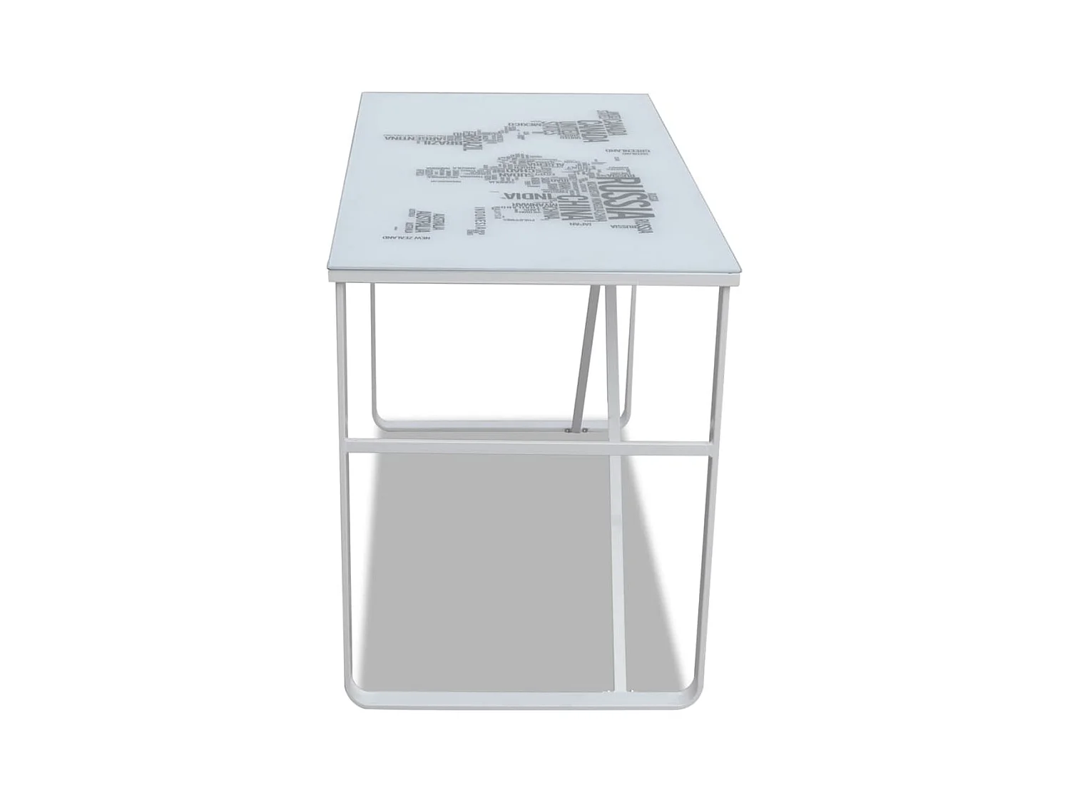 Schreibtisch mit Weltkarte