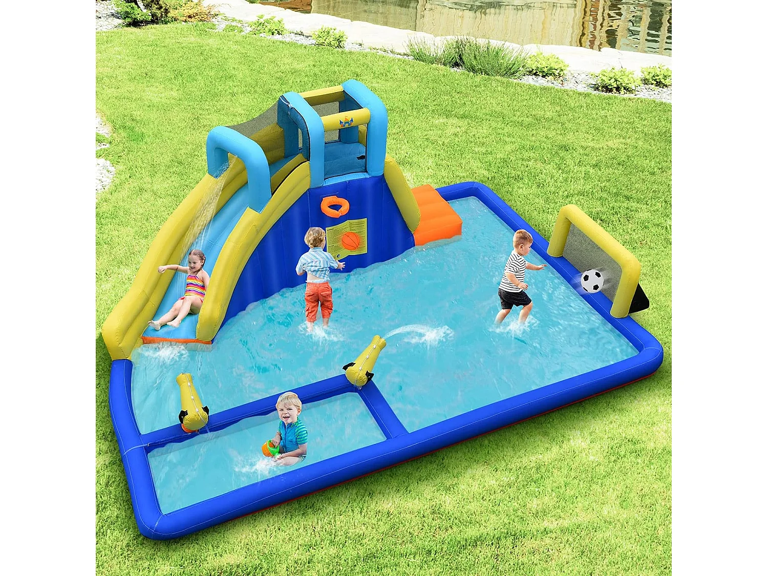 Château Gonflable 6 en 1 avec Escalade Toboggan à Jet d'Eau Grande Piscine Cadre de Football/Basket-ball avec Souffleur 680W