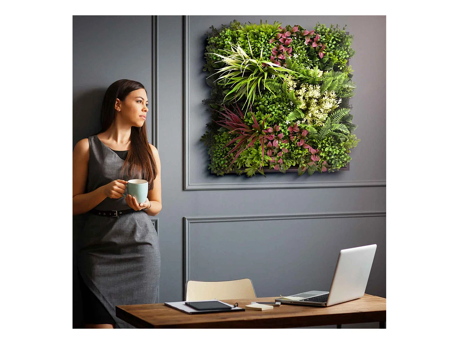 Liana - Painel de parede de relva artificial, painel com quadro preto do PVC 50x50cm