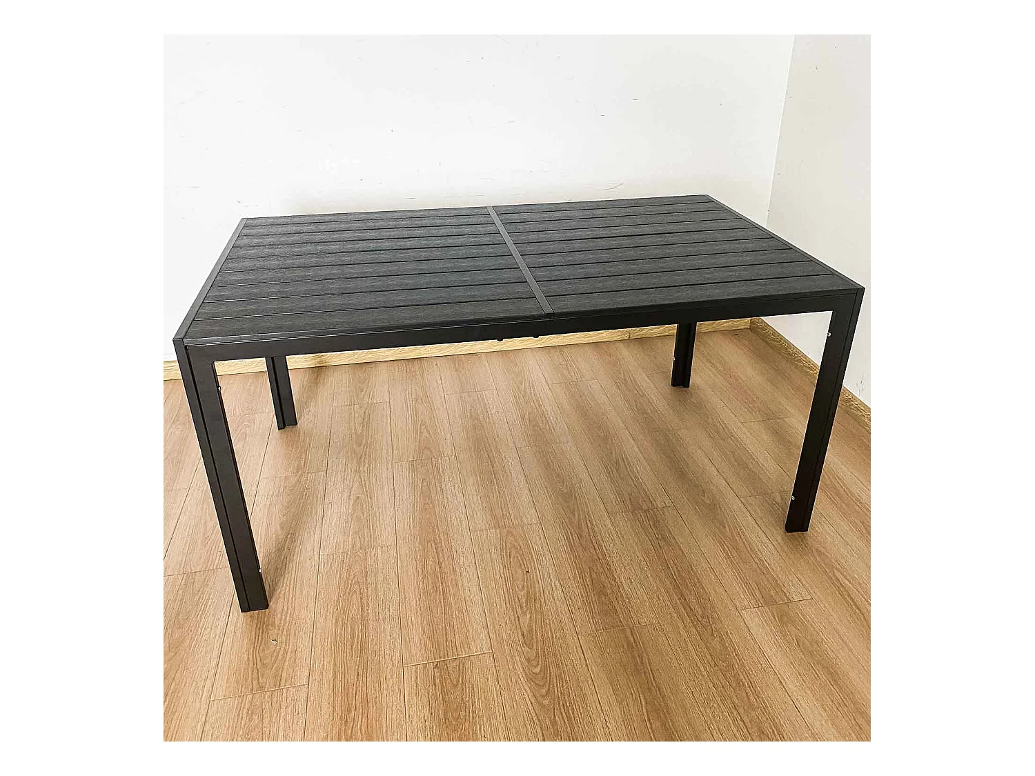 Giano - Mesa de jardín de metal y efecto listones 150x90cm